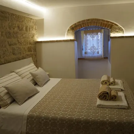 Gattapone 9 Apartment